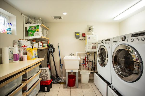 Interior, Recessed Lighting, Utility Closets, Washer