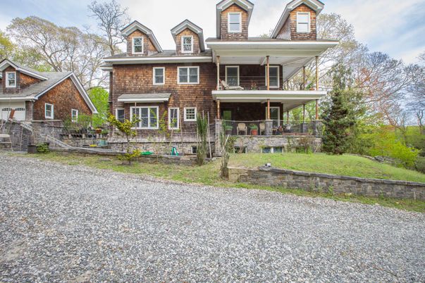 Exterior, Facade, Brick Facade, American Foursquare