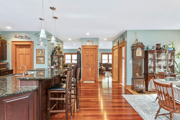 Interior, Pendant Lights, Recessed Lighting, Wood Texture Flooring