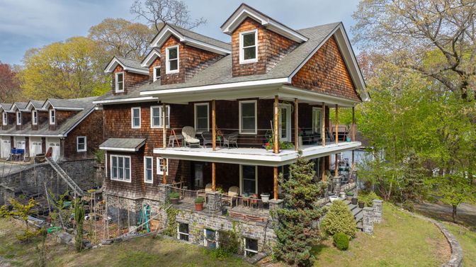 Exterior, Facade, Brick Facade, Queen Anne Victorian