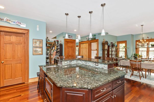 Chandelier, Dining room, Interior, Kitchen, Pendant Lights, Recessed Lighting, Wood Texture Flooring