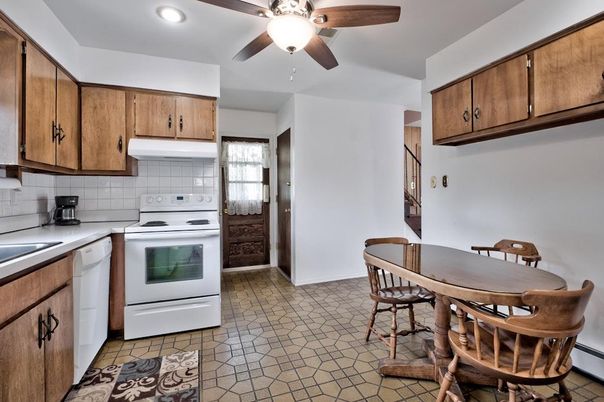 Dining room, Interior, Kitchen, Recessed Lighting