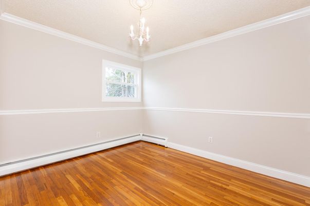 Chandelier, Empty room, Interior, Wood Texture Flooring