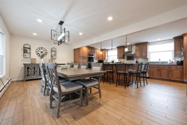Dining room, Interior, Kitchen, Pendant Lights, Recessed Lighting, Wood Texture Flooring