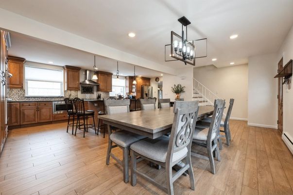 Dining room, Interior, Kitchen, Pendant Lights, Recessed Lighting, Wood Texture Flooring