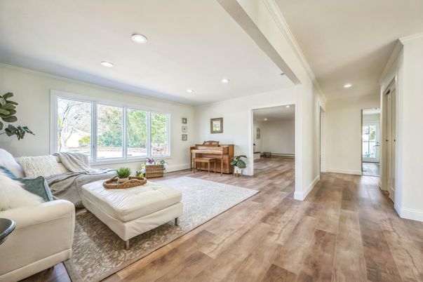 Interior, Living room, Piano, Recessed Lighting, Wood Texture Flooring