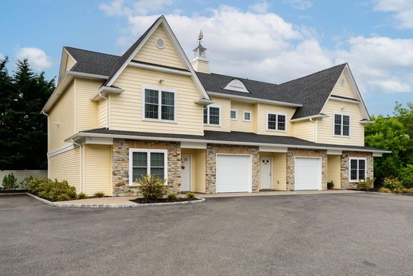 Attached, Exterior, Facade, Farmhouse