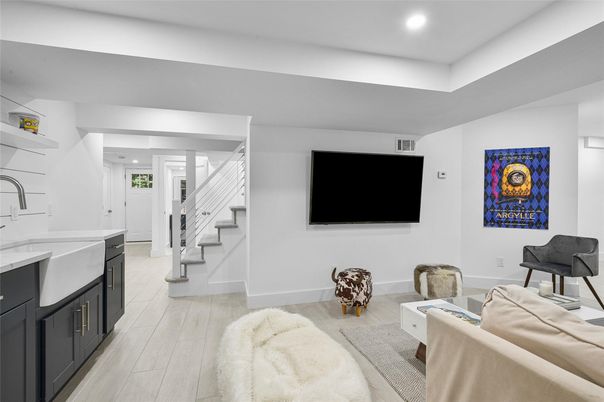 Interior, Living room, Recessed Lighting, Wood Texture Flooring
