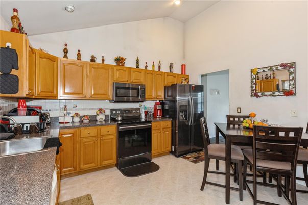Dining room, Interior, Kitchen, Recessed Lighting