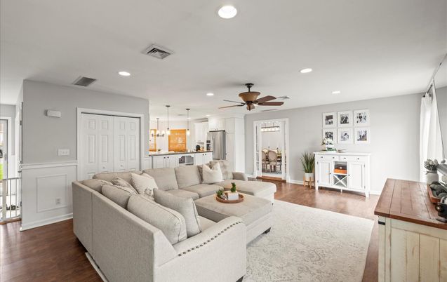 Interior, Kitchen, Living room, Pendant Lights, Recessed Lighting, Wood Texture Flooring