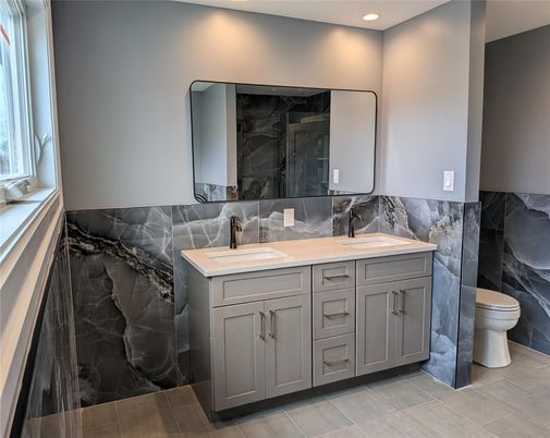 Bathroom, Dual Sink Vanities, Interior, Recessed Lighting