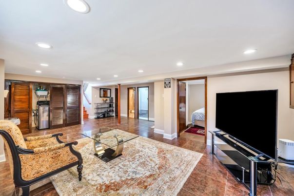 Interior, Recessed Lighting