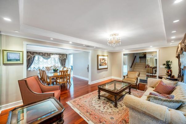 Chandelier, Dining room, Interior, Living room, Recessed Lighting, Wood Texture Flooring