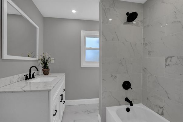 Bathroom, Interior, Marble, Marble Walls, Recessed Lighting