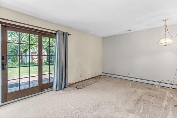 Empty room, Interior, Pendant Lights