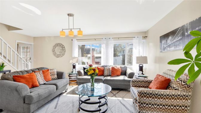 Interior, Living room, Pendant Lights