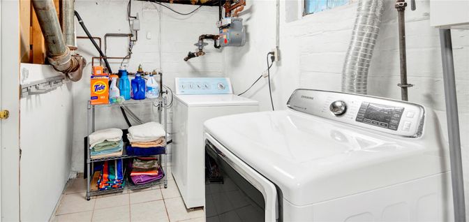 Interior, Utility Closets, Washer