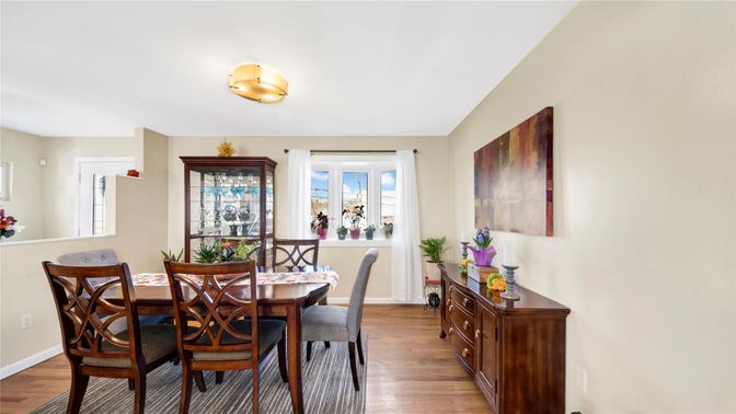 Dining room, Interior, Wood Texture Flooring