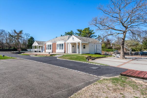 Backyard, Exterior, Facade, Cape Cod