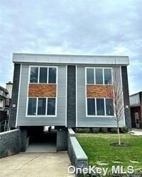 Exterior, Facade, Brick Facade, Raised Ranch