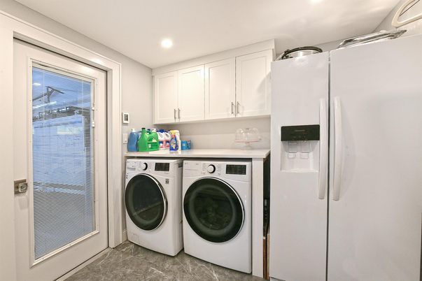 Interior, Recessed Lighting, Washer