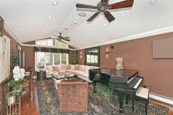 Interior, Living room, Piano, Recessed Lighting, Wood Texture Flooring