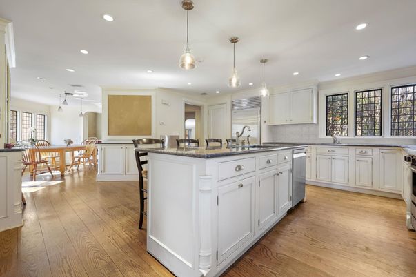 Dining room, Interior, Kitchen, Pendant Lights, Recessed Lighting, Wood Texture Flooring