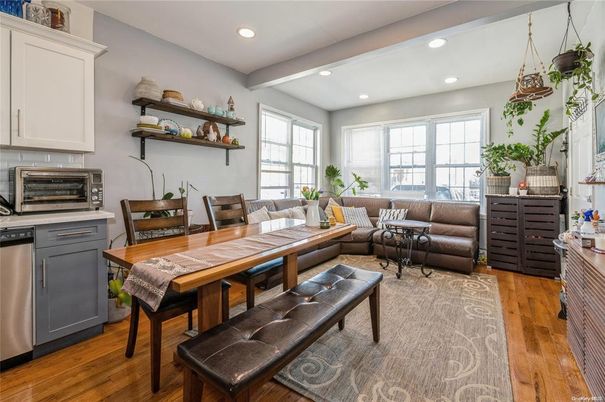 Dining room, Interior, Kitchen, Living room, Pendant Lights, Recessed Lighting, Wood Texture Flooring
