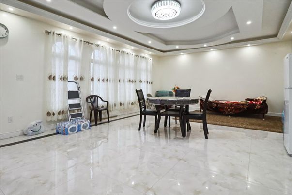 Dining room, Interior, Recessed Lighting