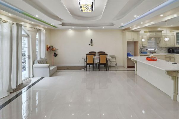 Dining room, Interior, Kitchen, Pendant Lights, Recessed Lighting