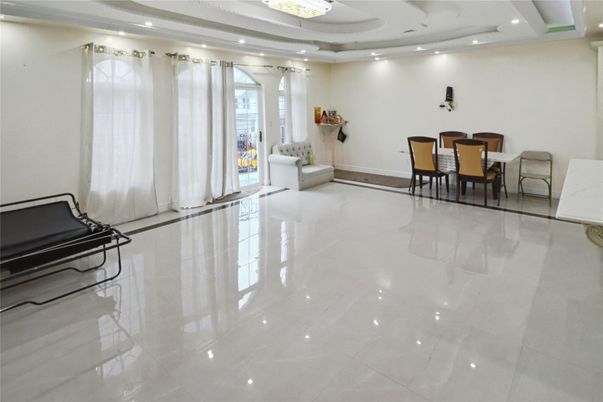 Dining room, Interior, Recessed Lighting