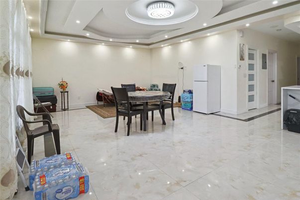 Dining room, Interior, Recessed Lighting