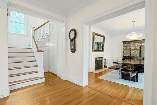 Chandelier, Dining room, Fireplace, Interior, Wood Texture Flooring
