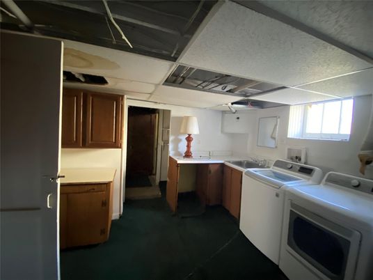 Interior, Washer