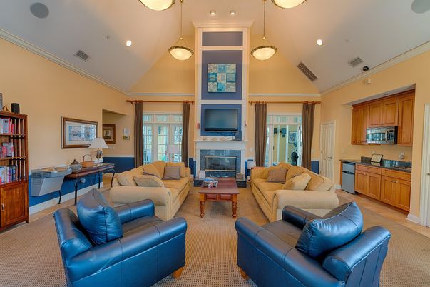 Fireplace, Interior, Living room, Pendant Lights, Recessed Lighting