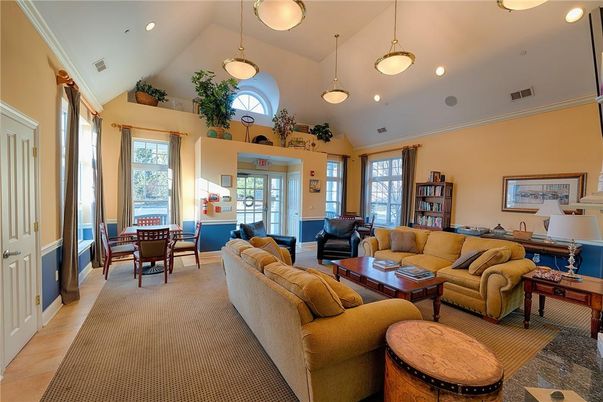Dining room, Interior, Living room, Pendant Lights, Recessed Lighting