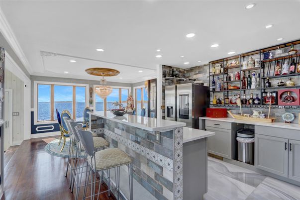 Dining room, Interior, Kitchen, Recessed Lighting, Water