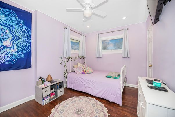 Bedroom, Home Office, Interior, Recessed Lighting, Wood Texture Flooring