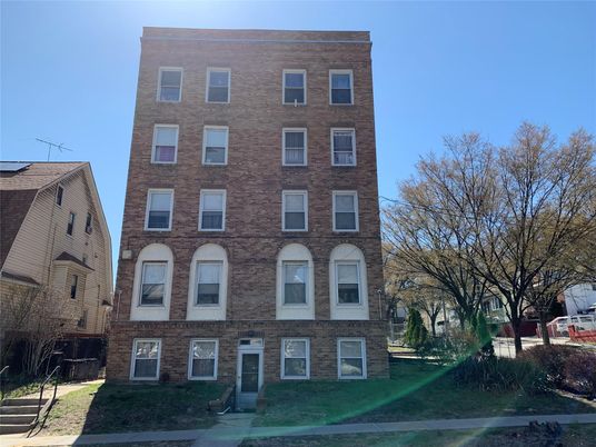Exterior, Facade, Condo Building