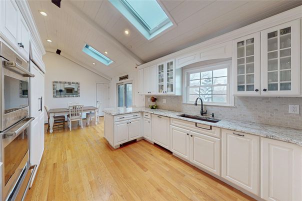Dining room, Interior, Kitchen, Recessed Lighting, Wood Texture Flooring