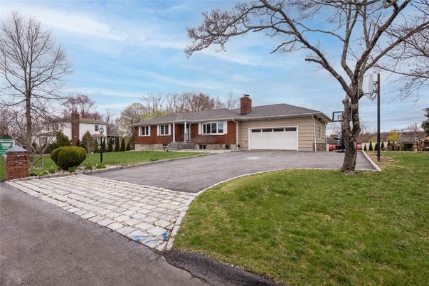 Attached, Backyard, Exterior, Facade, Brick Facade, Ranch