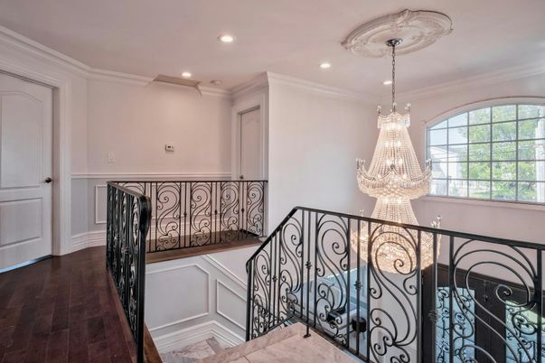Chandelier, Interior, Recessed Lighting, Wood Texture Flooring