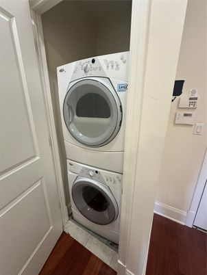 Interior, Utility Closets, Washer, Wood Texture Flooring