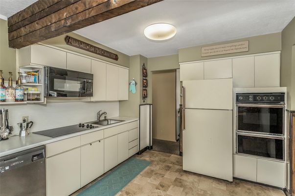 Interior, Kitchen, Stainless Steel Appliances