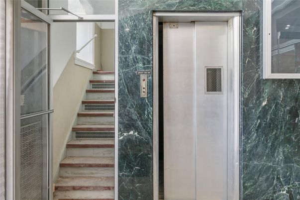 Elevator, Interior