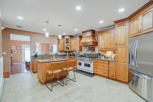 Interior, Kitchen, Pendant Lights, Recessed Lighting, Stainless Steel Appliances