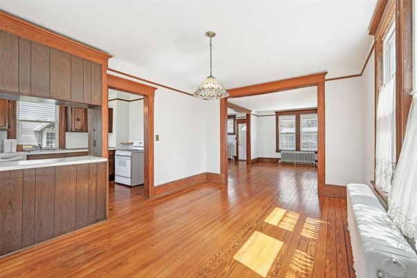 Interior, Kitchen, Pendant Lights, Wood Texture Flooring