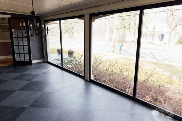 Empty room, Interior, Sun Room