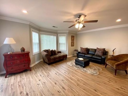 Interior, Living room, Recessed Lighting, Wood Texture Flooring