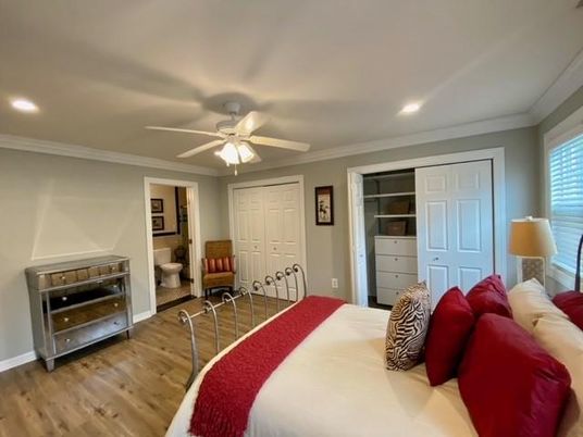 Bedroom, Interior, Recessed Lighting, Wood Texture Flooring